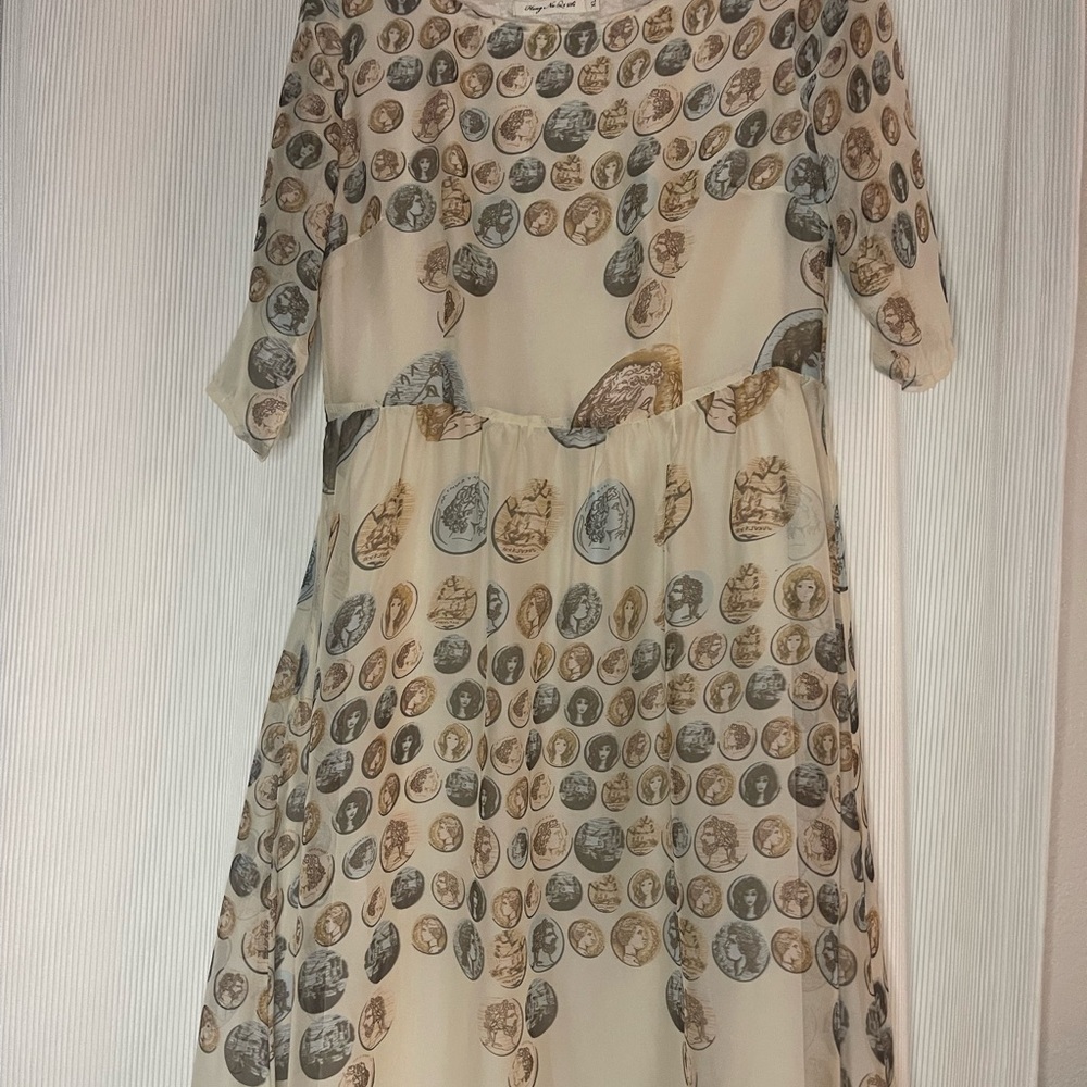 Elegant Beige Coin Patterned Vintage inspired Dress- size XL - Picture 10 of 11